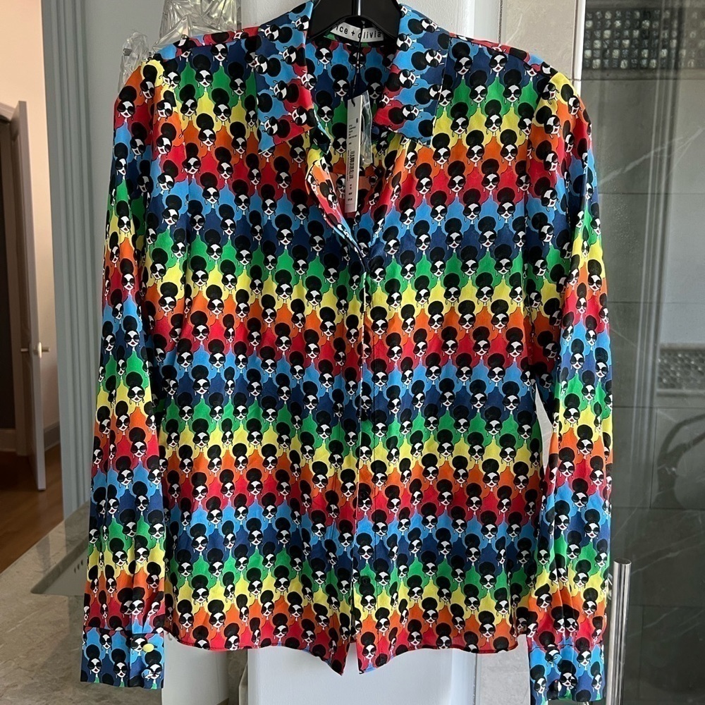 Alice + Olivia Willa Rainbow Logo Print Blouse - Picture 5 of 15